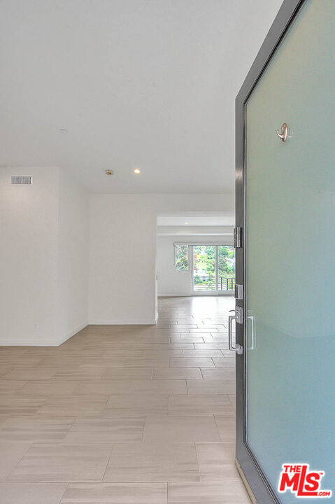 Building Photo - 2610 Corralitas Dr