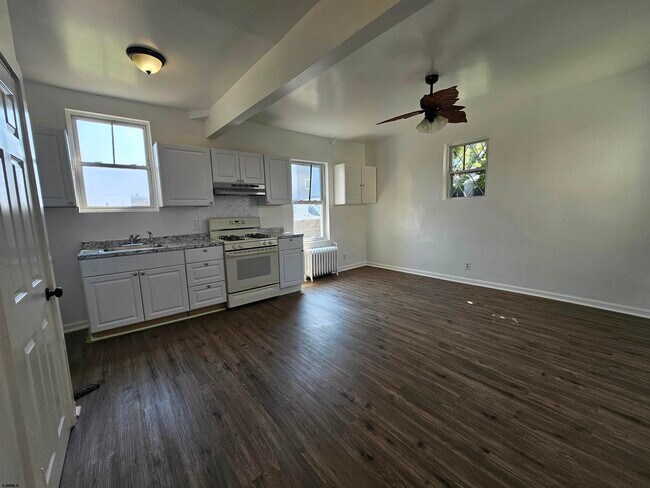 Building Photo - 17 Belle Haven Ct