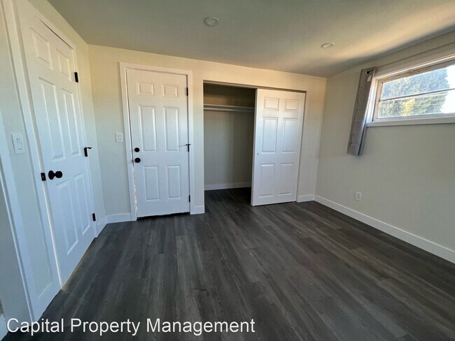 Foto del edificio - 4 br, 3 bath House - 1393 Fern Ave