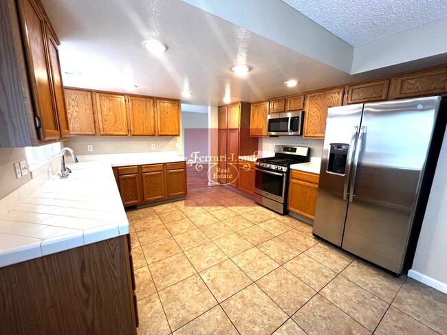 Foto del edificio - Home in Southwest Reno, 4 bedrooms - KAY D...