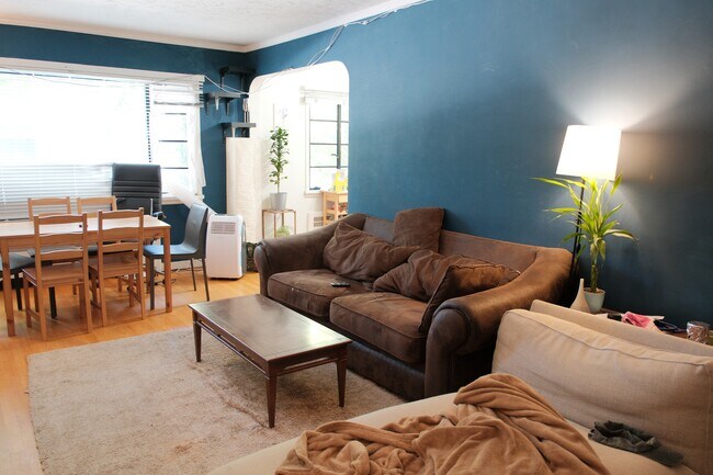 Photo du bâtiment - 2105 W 47th Ave