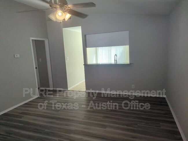 Foto del edificio - 6604 Scrub Oak Ln