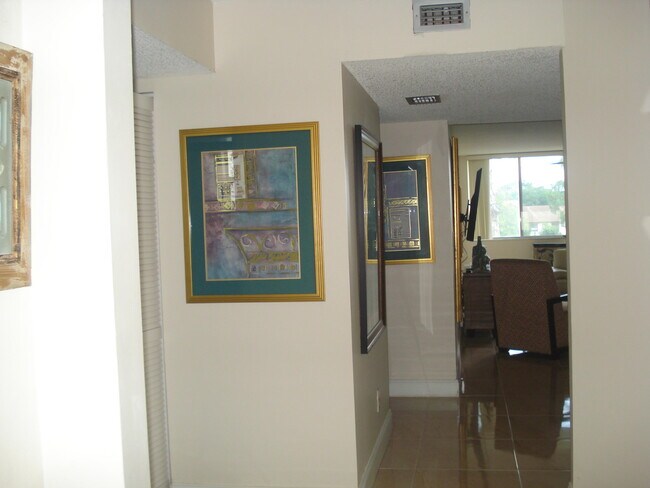 Building Photo - 6698 10th Ave N