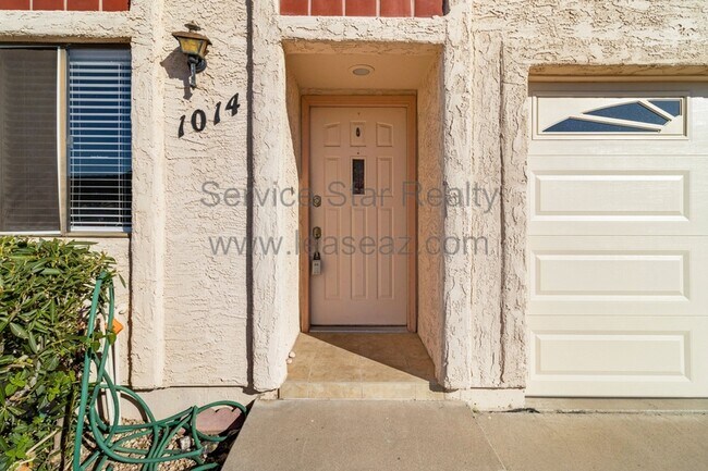 Foto del edificio - 1014 E Charleston Ave