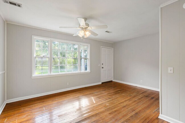 Foto del edificio - 409B