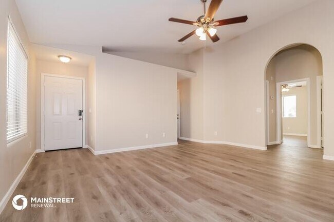 Foto del edificio - 6816 W Rancho Dr, Glendale, AZ 85303