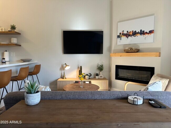 Foto del edificio - 5704 E Aire Libre Ave