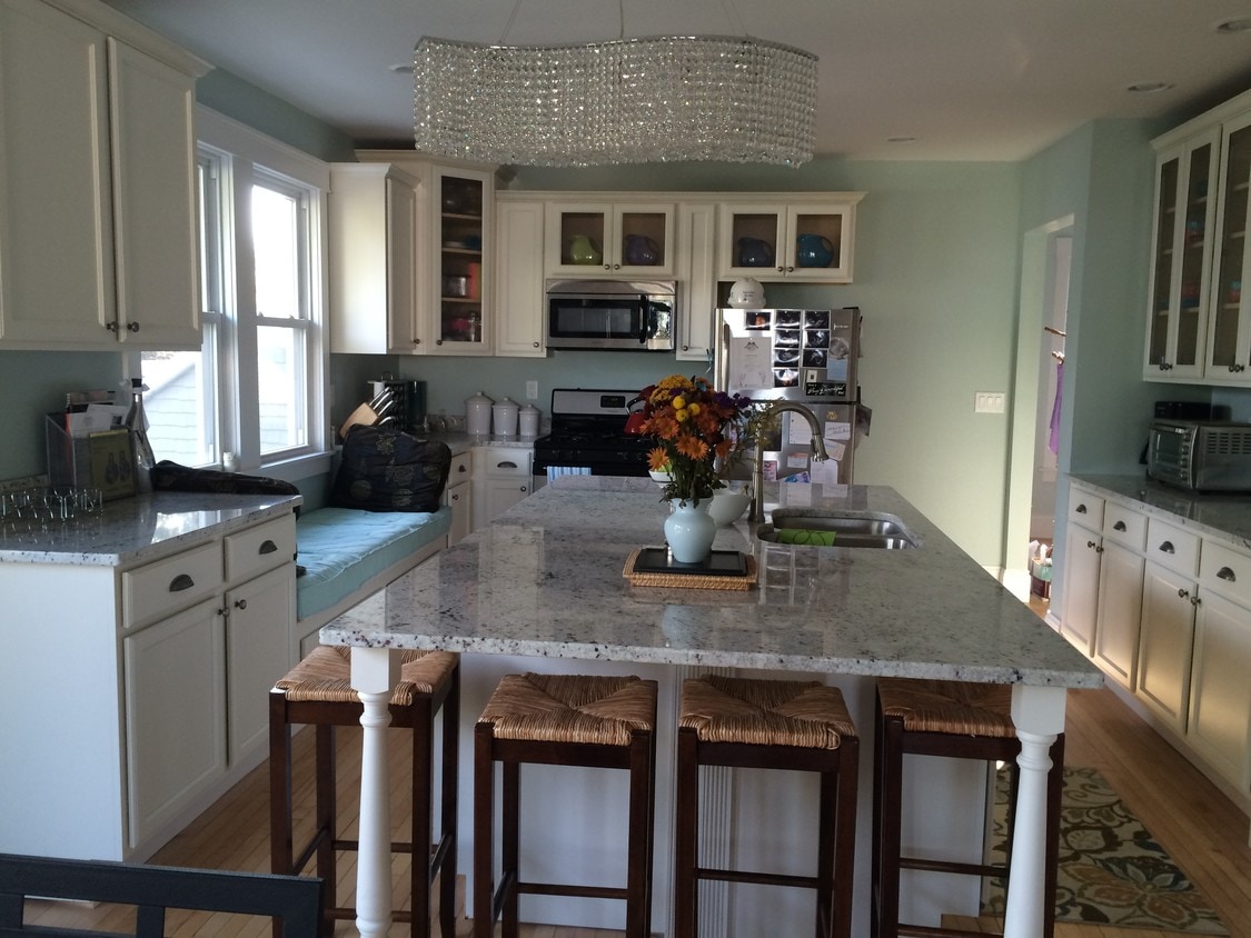 Kitchen - 2547 S Shore Dr