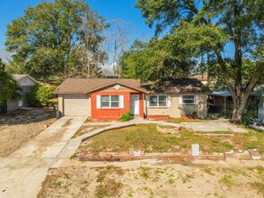 Building Photo - 21 E Celeste St