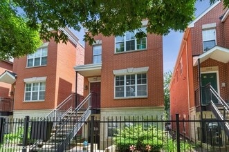 Building Photo - 1485 N Larrabee St