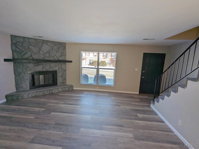 Foto del edificio - 709 Ganim Dr