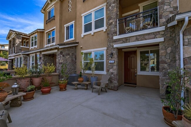Foto del edificio - 474 Prosperity Dr