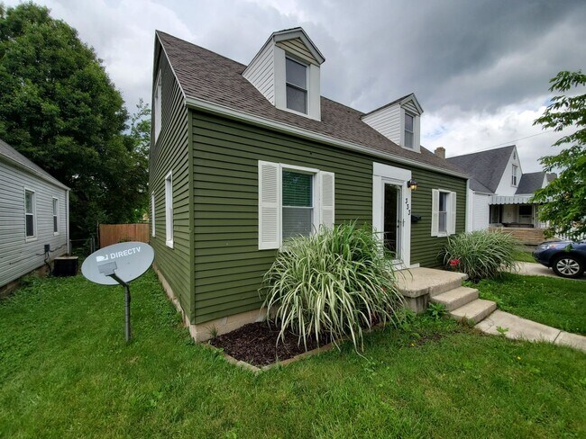 Foto del edificio - 4 Bedroom 1 Bath Home