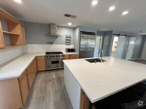 Building Photo - 4028 W Palo Verde Dr