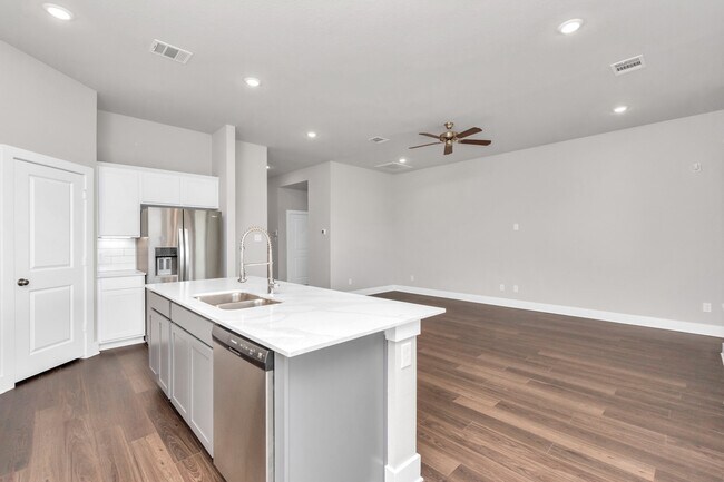 Building Photo - 10519 Moon Vly Ln