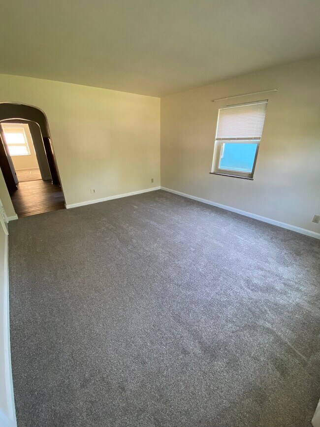 Foto del edificio - 37 Euclid Ave