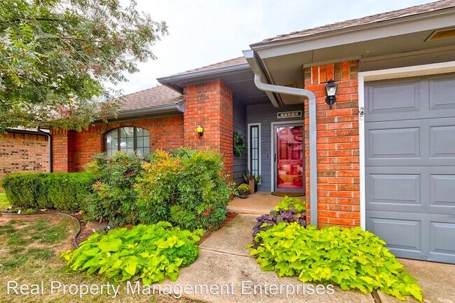 Building Photo - 3 br, 2 bath House - 16917 Valley Crest