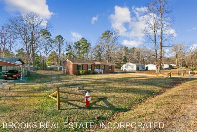 Building Photo - 3 br, 2 bath House - 113 Williamson Drive