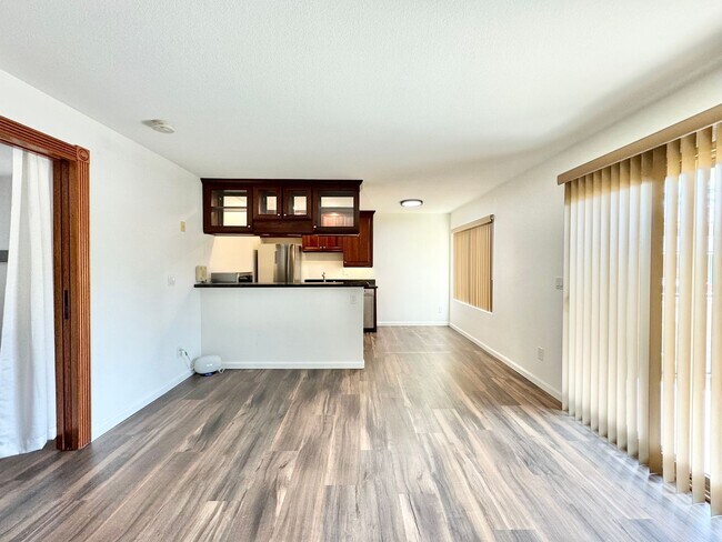 Foto del edificio - Beautiful 1Bd/1Ba Unit With An Upgraded Ba...