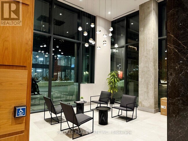 Building Photo - 30 Baseball Pl