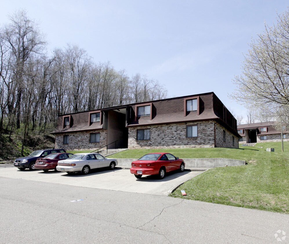 Foto principal - Deerfield Court Apartments