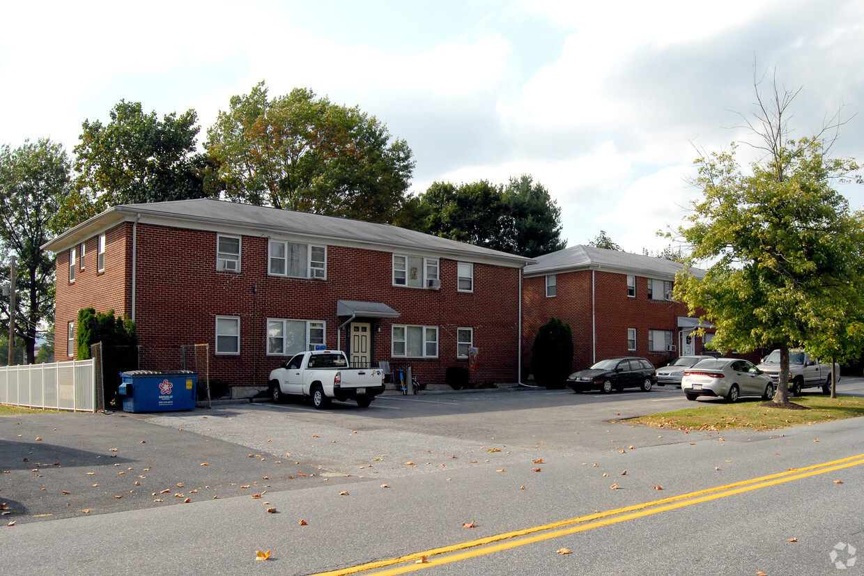 Building Photo - Balthaser Street Apartments