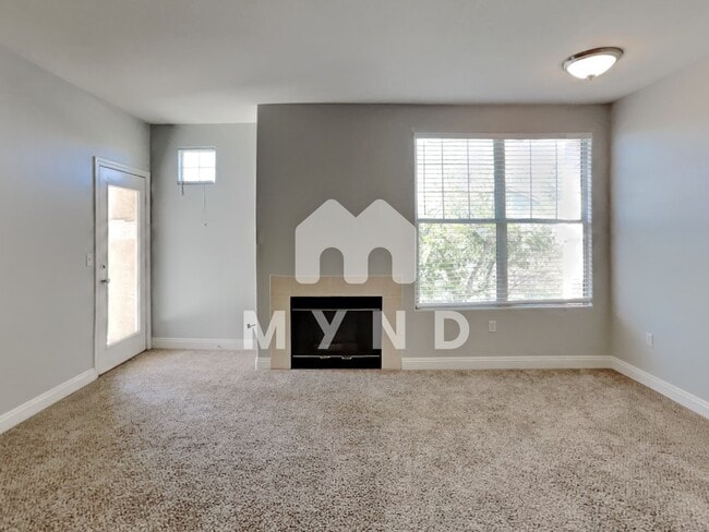 Building Photo - 8555 W Russell Rd Apt 2076