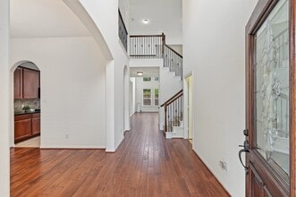Building Photo - 11 Sagamore Ridge Pl