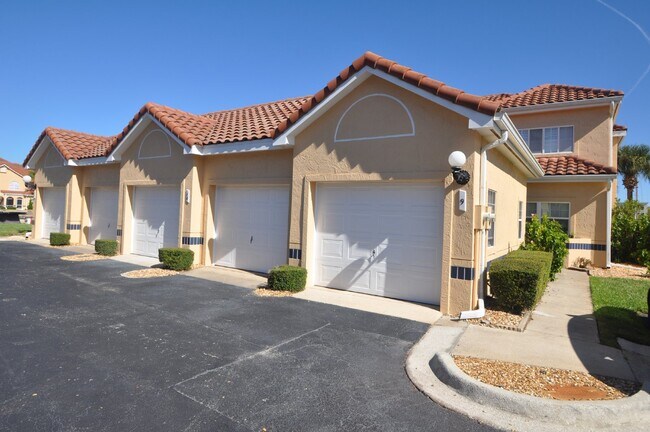 Building Photo - 10 Marina Point Pl