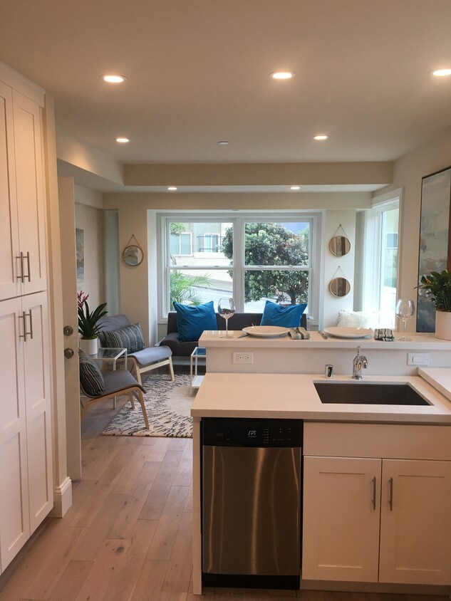 Foto principal - 4740 Balboa St