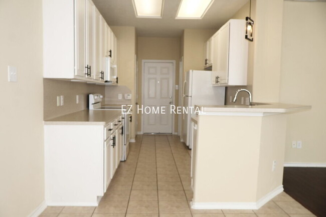 Building Photo - 17615 Bering Bridge Ln