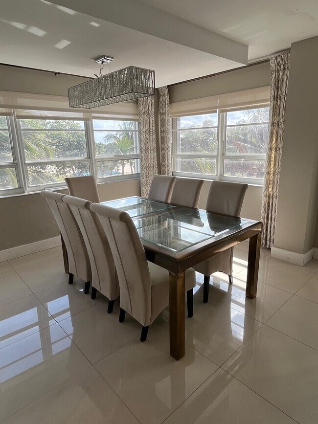 Foto del edificio - 133 N Pompano Beach Blvd