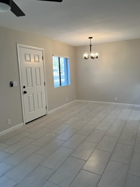 Building Photo - 286 W Palomino Dr