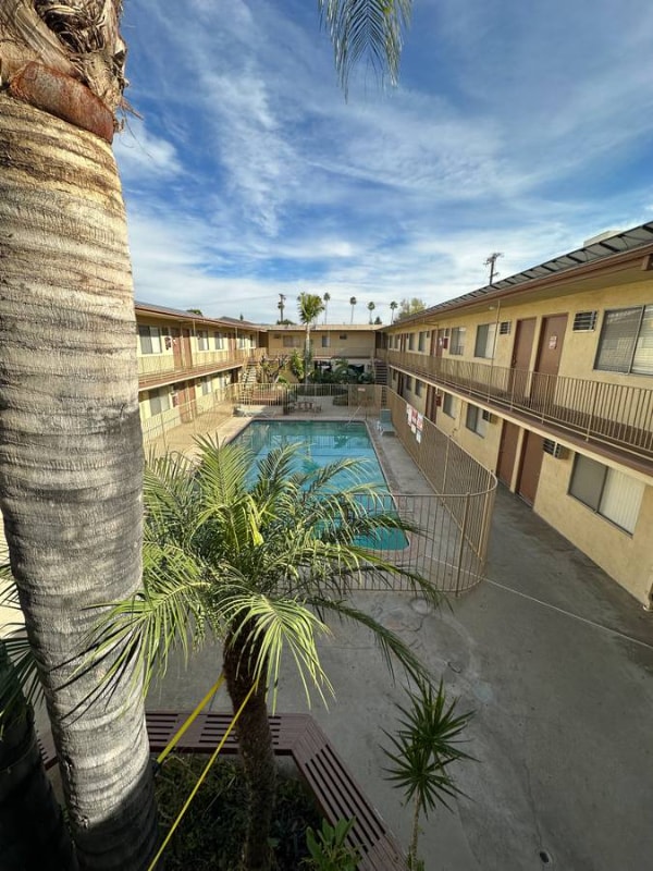 Building Photo - 5519 Laurel Canyon Blvd