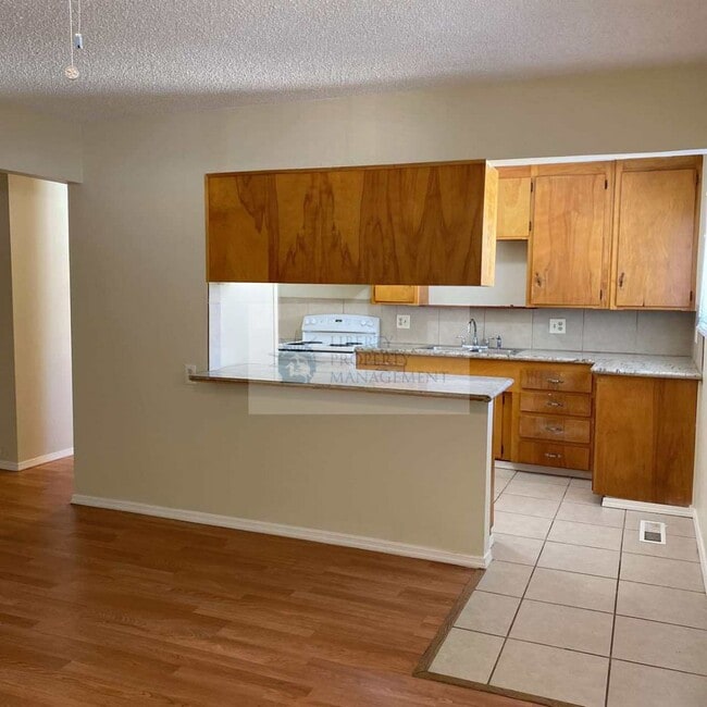 Building Photo - 8210 Don Ave