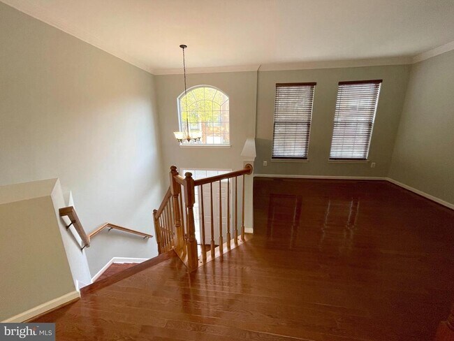 Foto del edificio - 4106 Hazelwood Ct