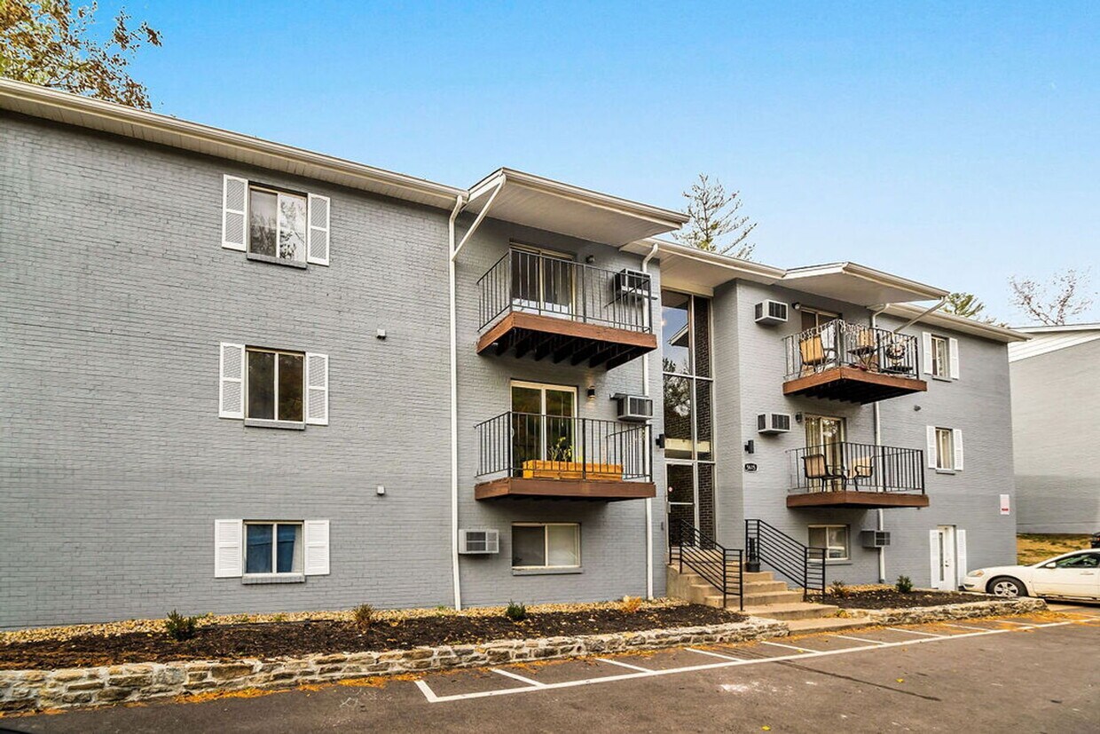 Foto del edificio - 5617 Happy Hollow Rd