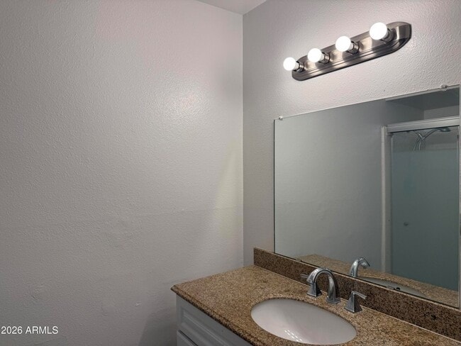 Foto del edificio - 503 E Loyola Dr