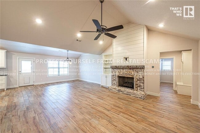 Foto del edificio - 528 Brooke St