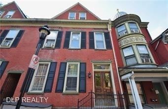 Primary Photo - 637-639 Walnut St
