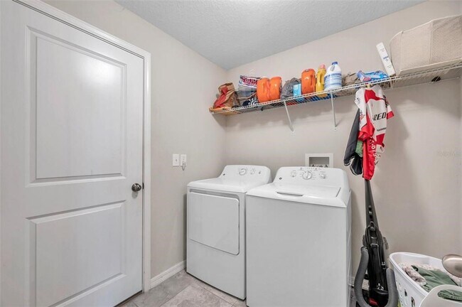 Foto del edificio - 1601 Redmond Brook Ln