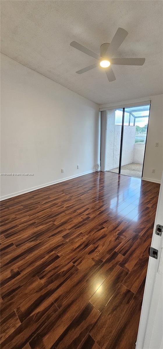Foto del edificio - 1225 NW 122nd Ter