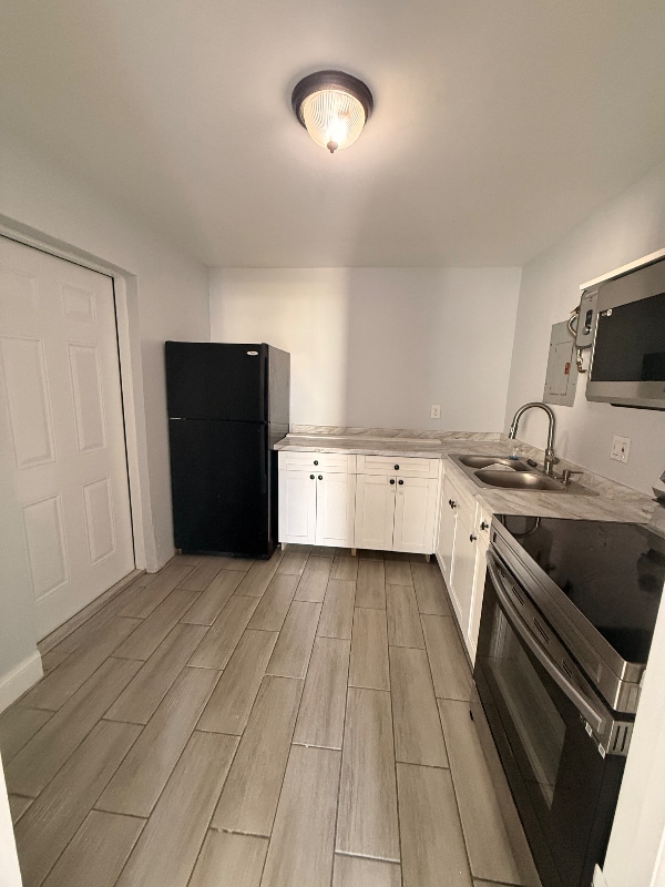 Building Photo - 826 Avenida Hermosa