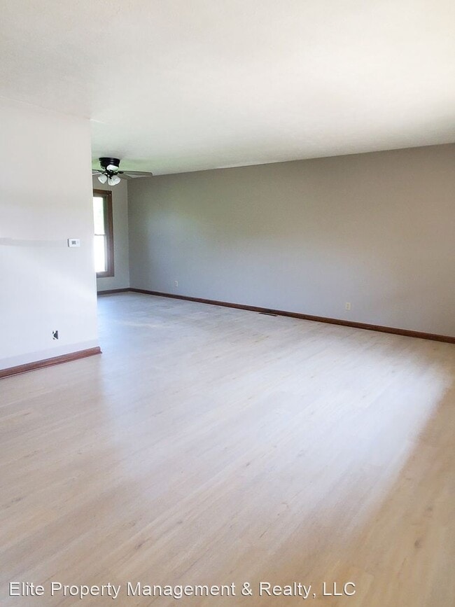 Building Photo - 4 br, 3 bath House - 832 Ashland Street