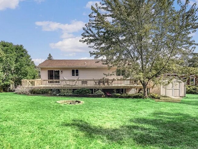 Foto del edificio - 4330 Pinehurst Ct