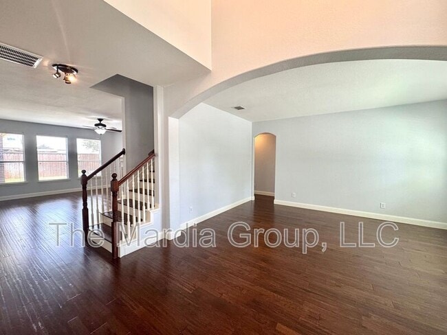 Foto del edificio - 1631 Clarke Springs Dr