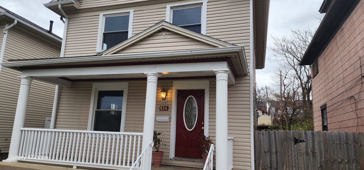 Foto principal - 524 Bowen St