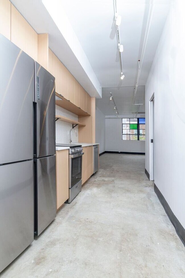 Foto del edificio - Check out this studio ! We want you to cal...