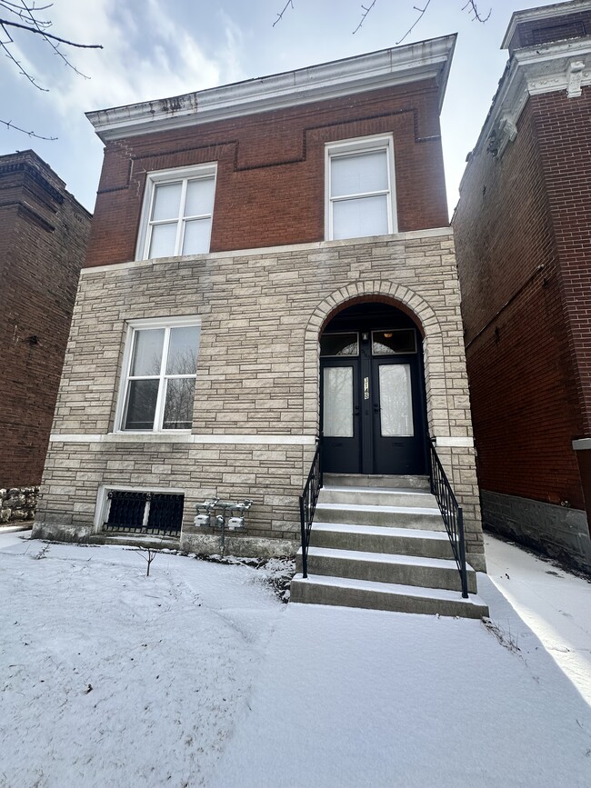 Building Photo - 3148 Miami St