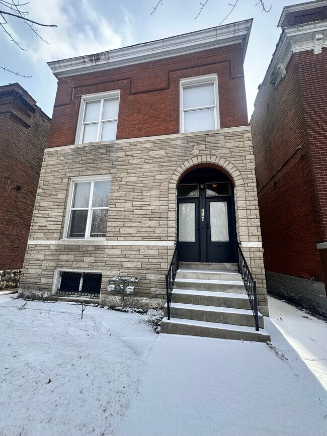 Foto del edificio - 3148 Miami St